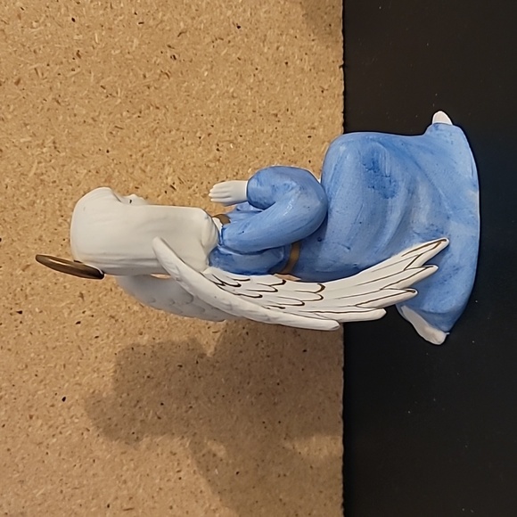 Vintage Angel Figurine - Picture 2 of 6